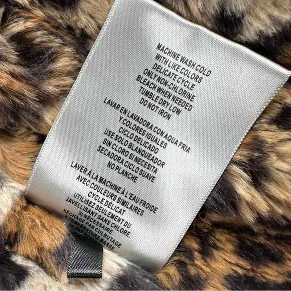 [ Levi’s ] Women’s Leopard Print Fur Lined Leather Jacket - Picture 8 of 16